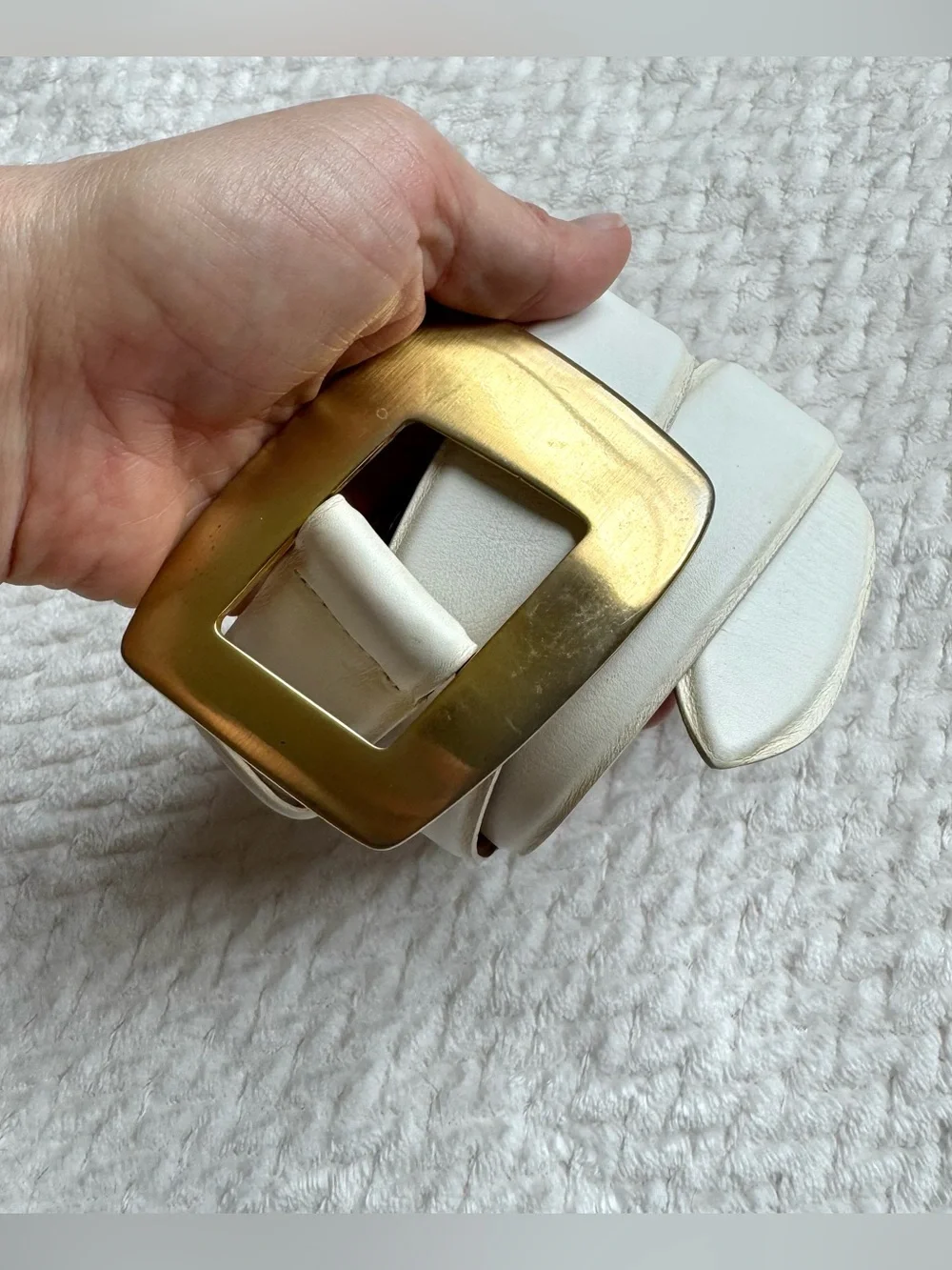 Classic White Leather Belt with Brushed Gold Buckle